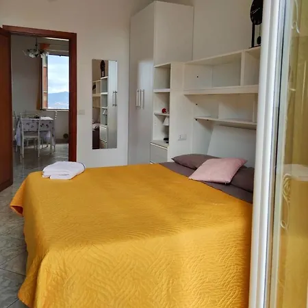 Civico 13/17 بروفا