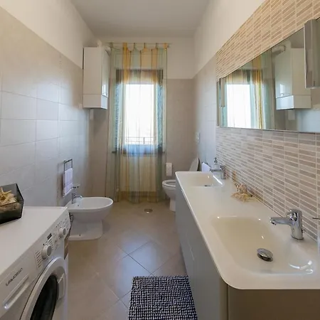 Civico 13/17 بروفا